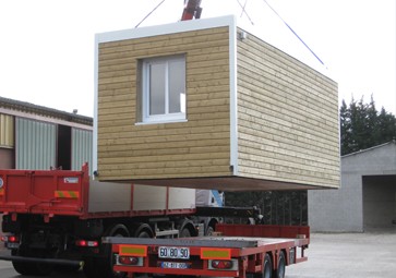 Livraison bâtiment modulaire